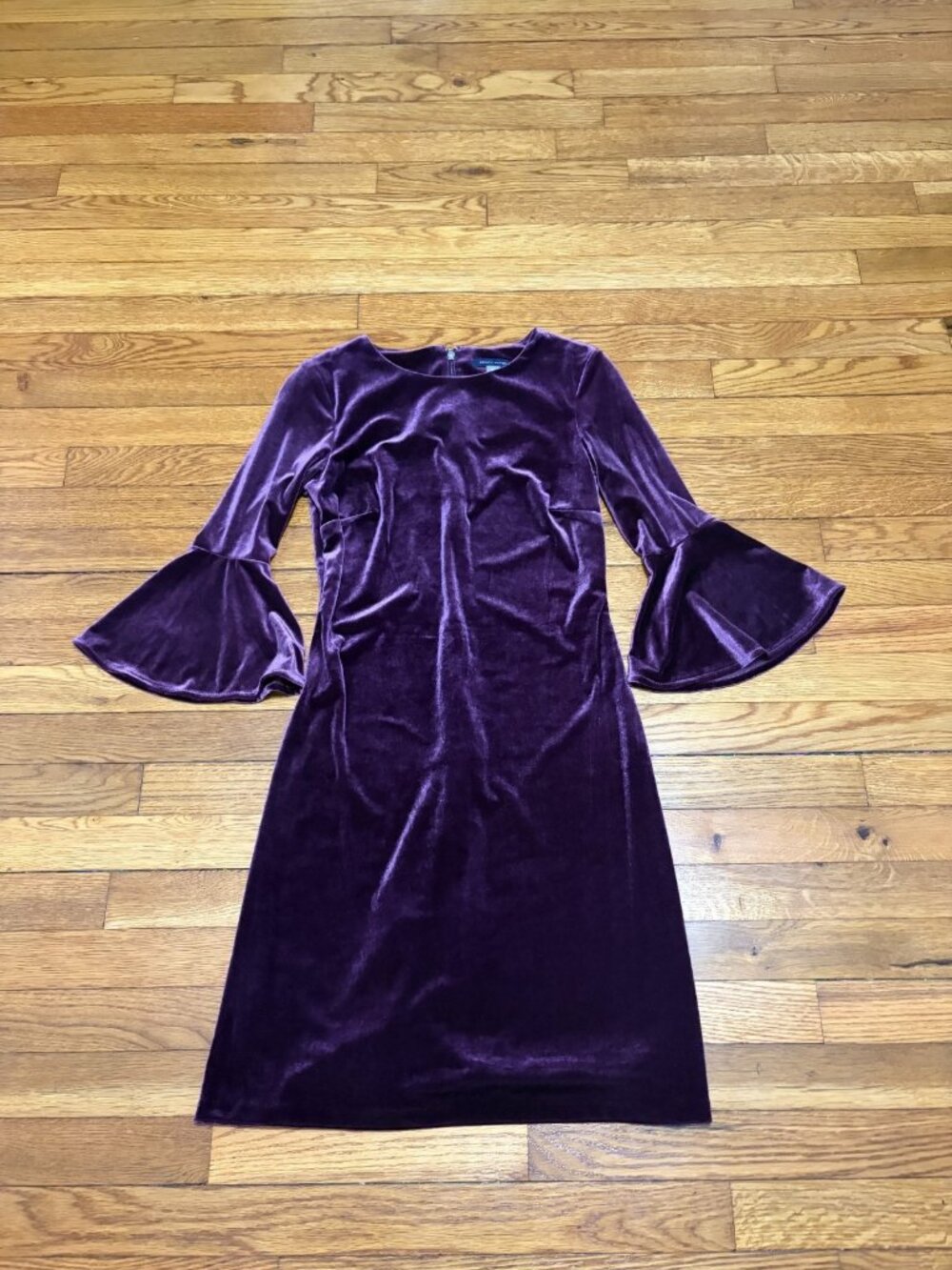 Tommy Hilfiger Womens Bell Sleeve Purple Velvet Dress Size 2 Knee Length Party